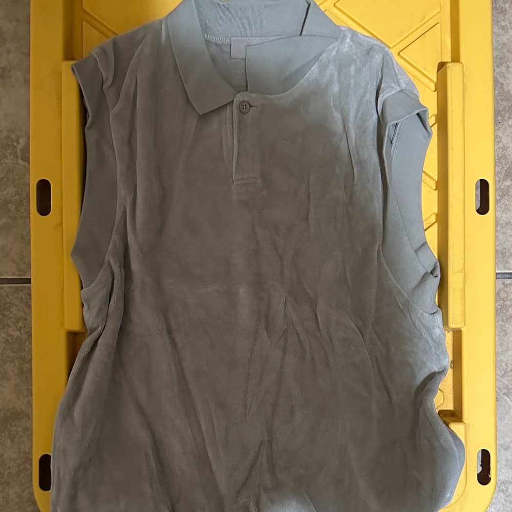 Women's Sleeveless Polo Top - Light Gray